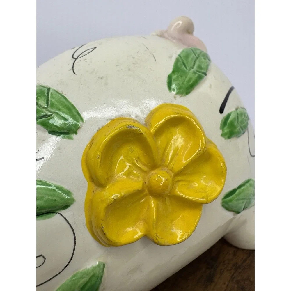 Vtg Plastic Piggy Bank Flowers Stopper White Yellow Whimsical Textured